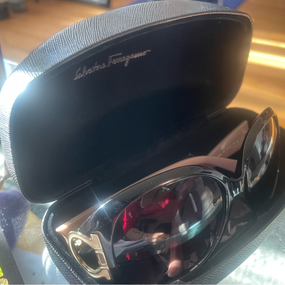 Woman glasses